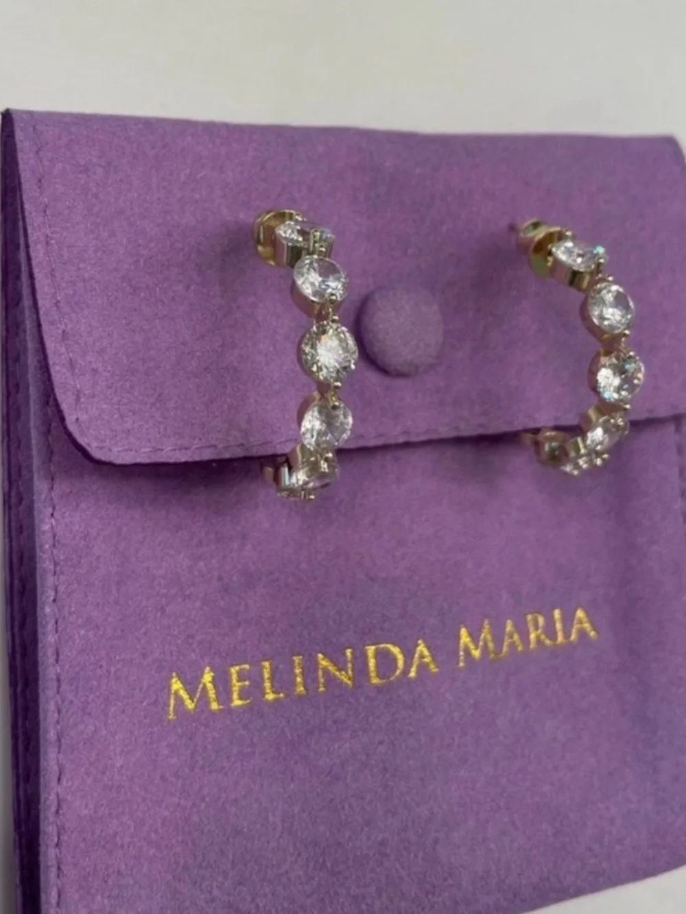 Melinda Maria She’s an Icon 1” hoops - Picture 6 of 7